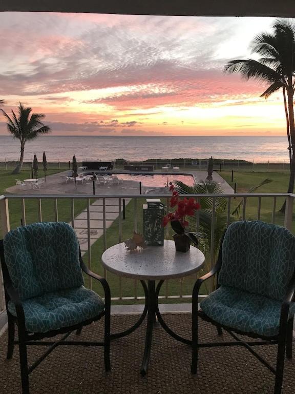 ***Serendipity On The Moana - Legal & Oceanfront - Great For Work & Play!*** Waianae Екстериор снимка