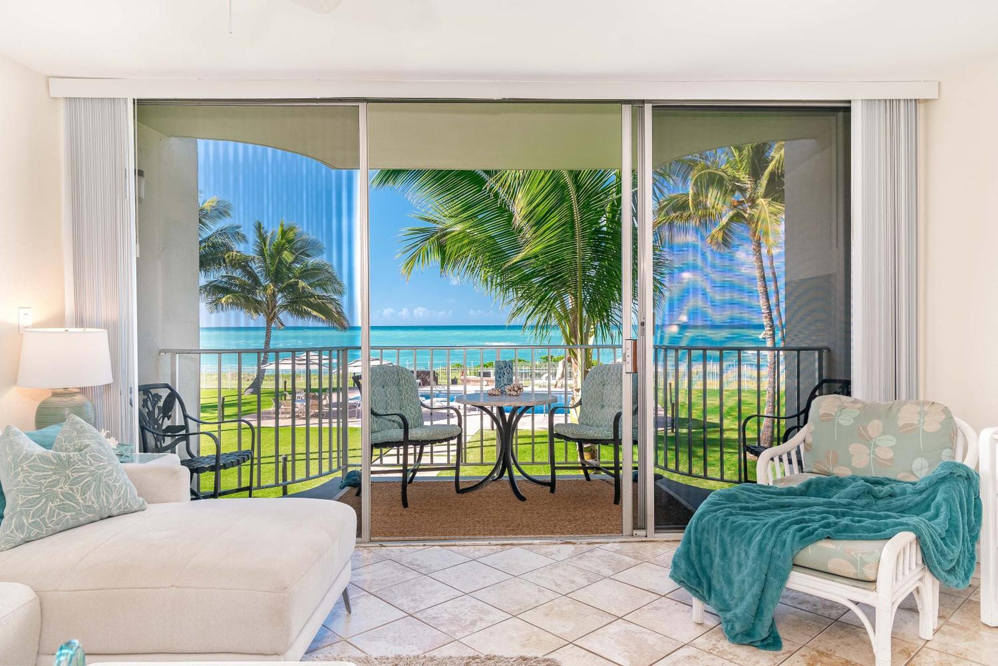 ***Serendipity On The Moana - Legal & Oceanfront - Great For Work & Play!*** Waianae Екстериор снимка